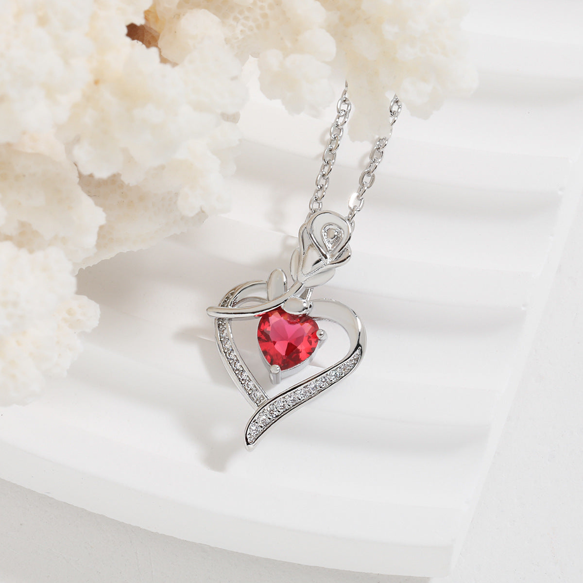 Rose Heart-shaped Necklace With Rhinestones Fashion Everlasting Flower Love Necklace For Women Valentine&